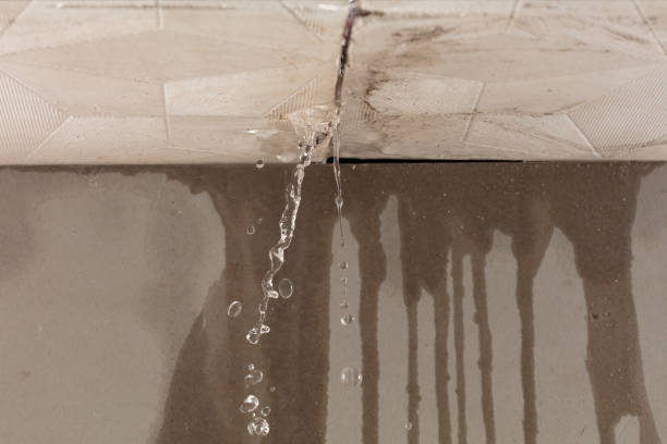Professional Sewage Cleanup technician working in Ontario, OR